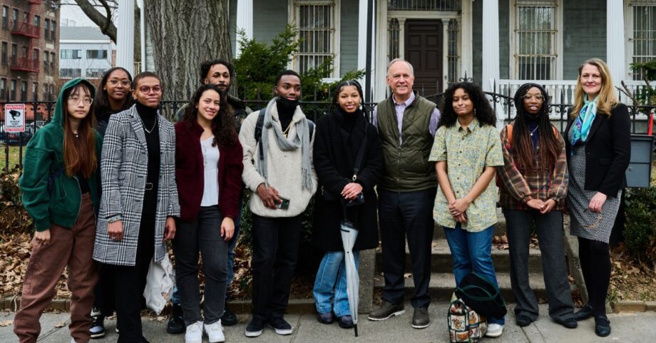 Mellon Foundation Awards Cuny $5 Million To Expand Black, Race