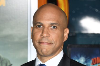 U.s. Senator Cory Booker Honors African American Contributions To The