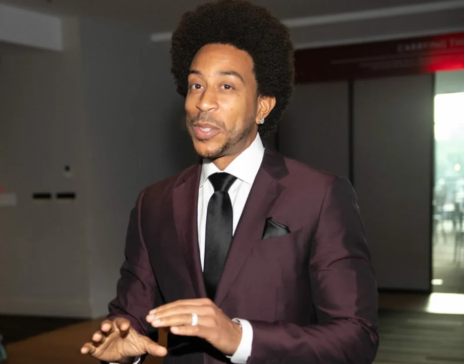 Hip Hop Superstar Chris “ludacris” Bridges Gave Back To His Community 