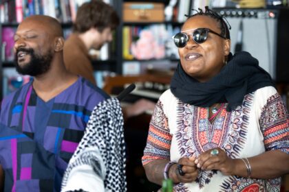 Tiny Desk Concert : Npr